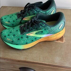 Brooks Green and Yellow Running Shoes St Pattys Day